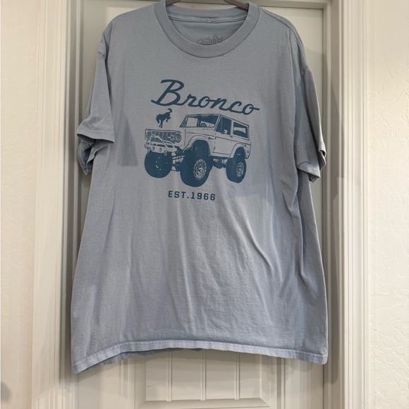 Tee Luv Tops - Bronco Graphic T-Shirt in Light Blue
